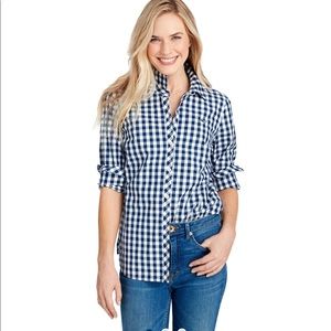 EUC Vineyard Vines classic button down